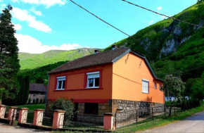NAXI GUEST HOUSE, Perućac